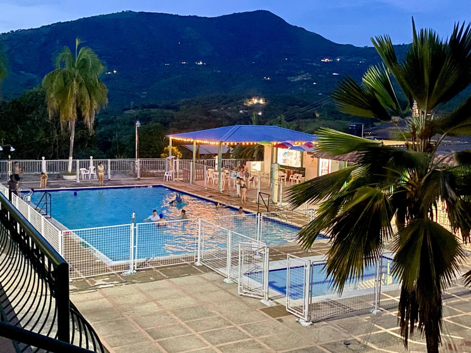 Hotel Club Vacacional Copen Tocaima Zewnętrze zdjęcie